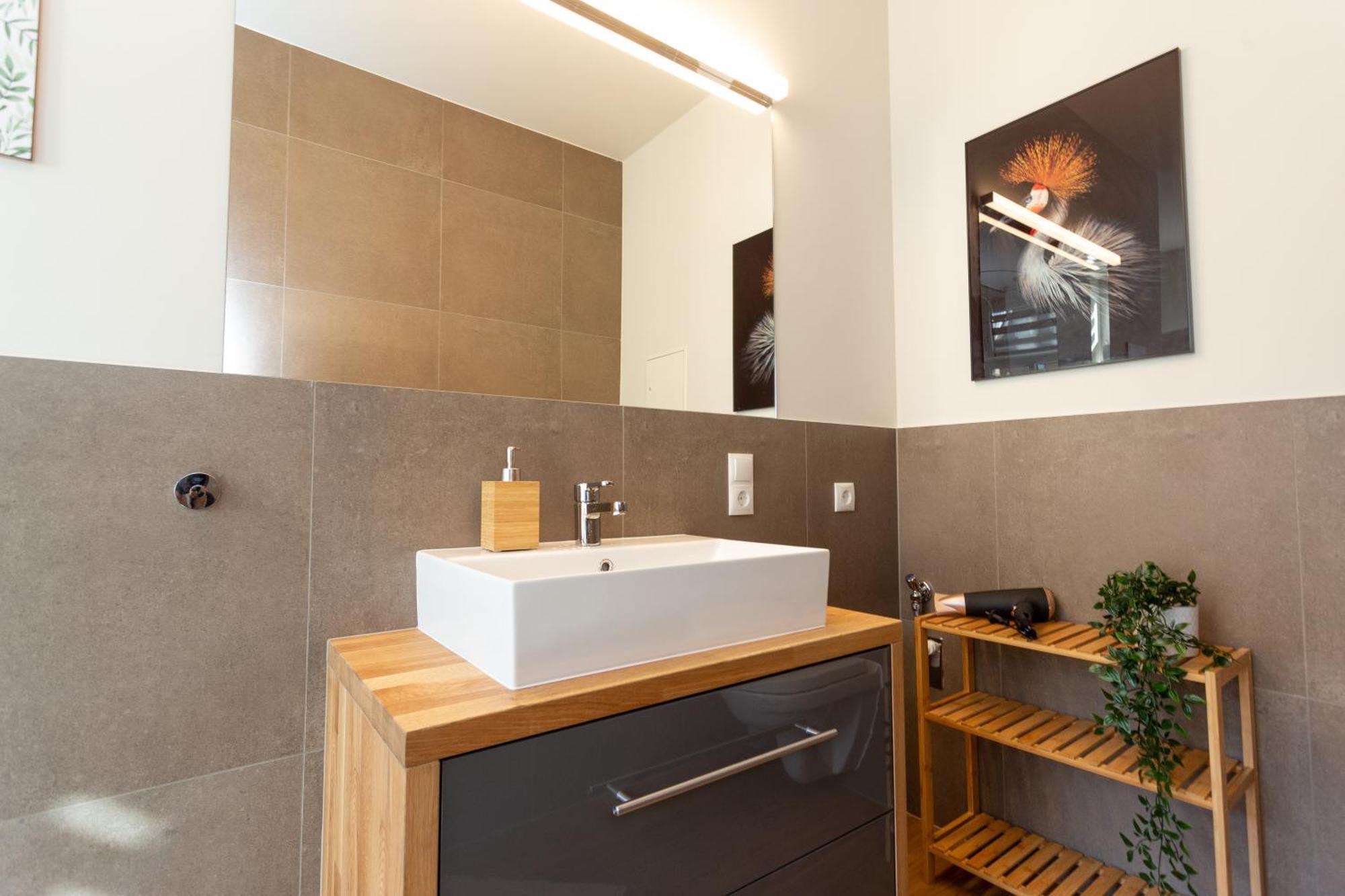 Fullhouse - Zwickau - F45 Apartments - Smarttv - Nespresso Ngoại thất bức ảnh
